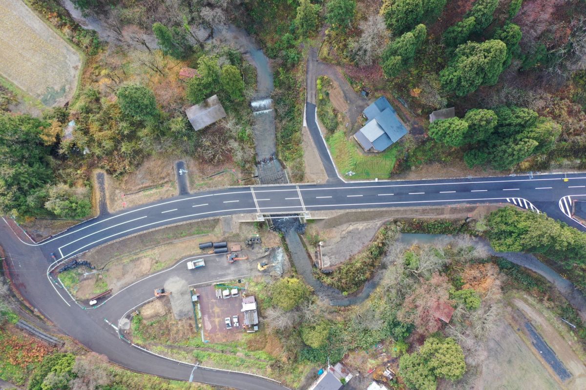道路改良後、迂回路撤去